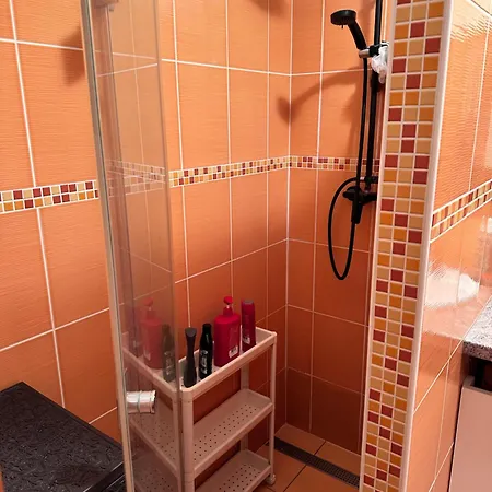Key Zderadova 6 Apartman Brünn (Brno)