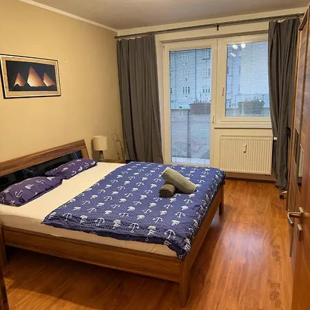 Key Zderadova 6 Apartment *