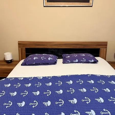 Key Zderadova 6 Apartman