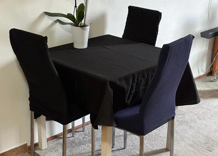 Key Zderadova 6 Apartman